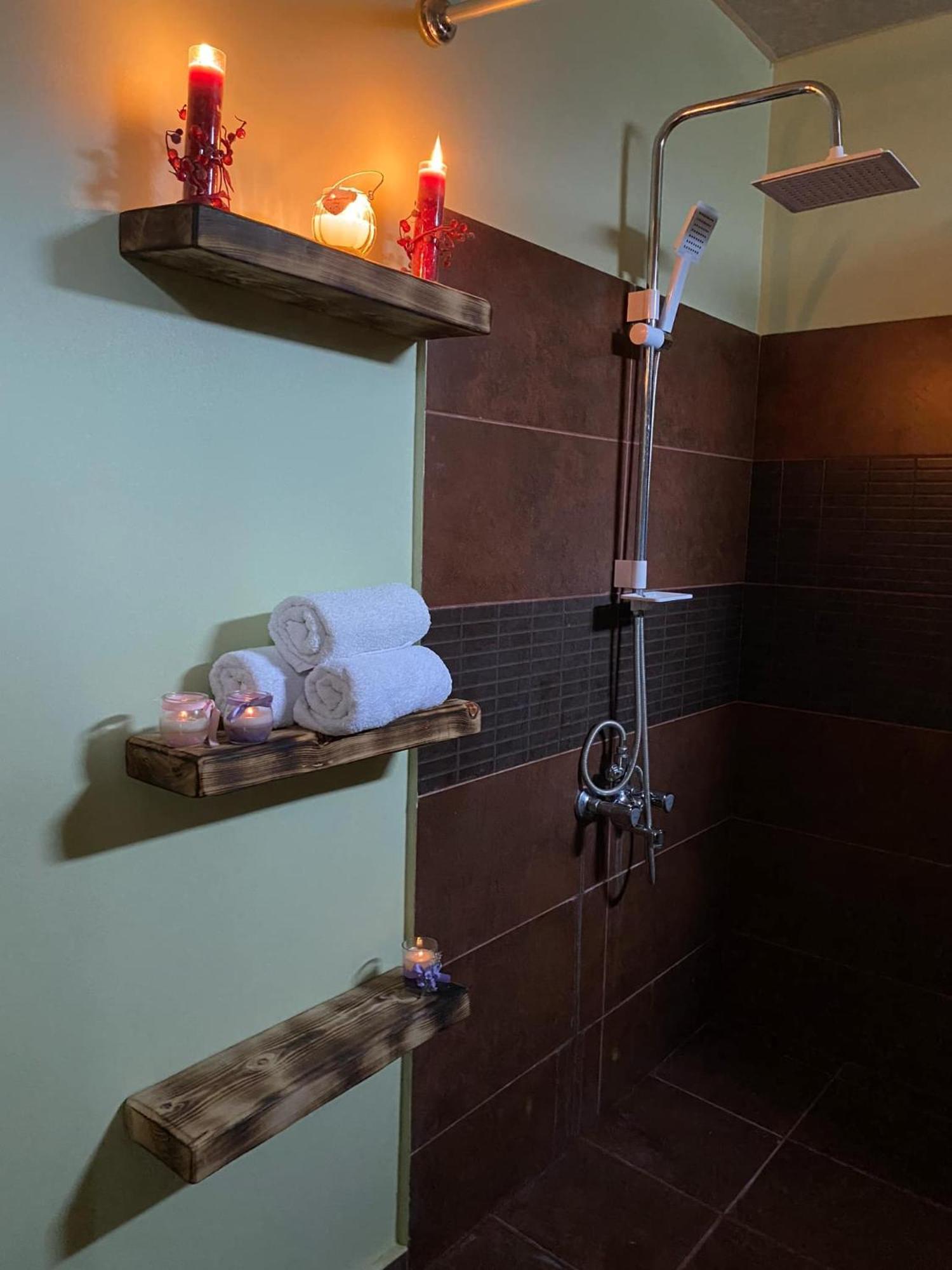 Hotel Relax Station Kutaisi Exterior foto
