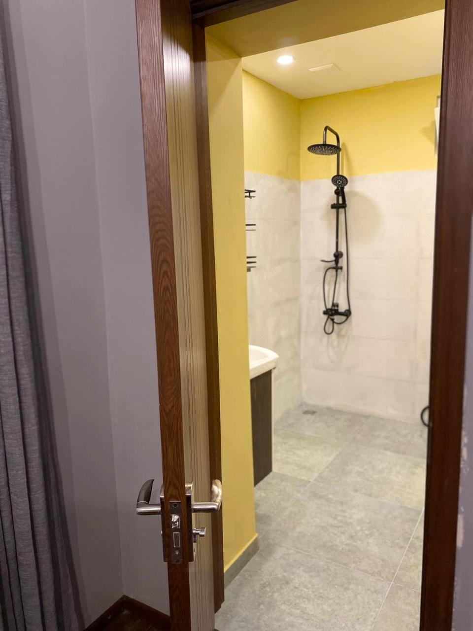 Hotel Relax Station Kutaisi Exterior foto